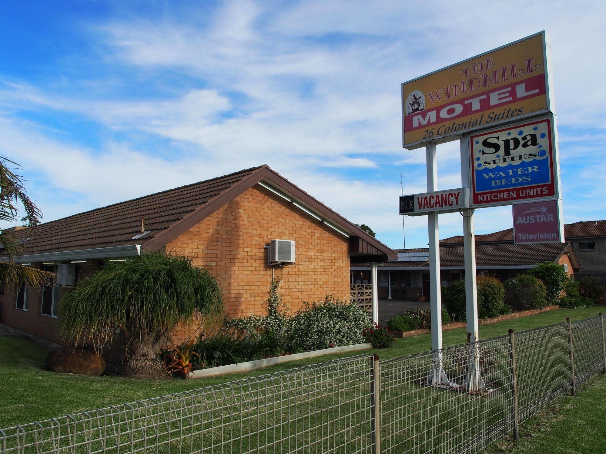Windmill Motel Wollongong Exteriör bild